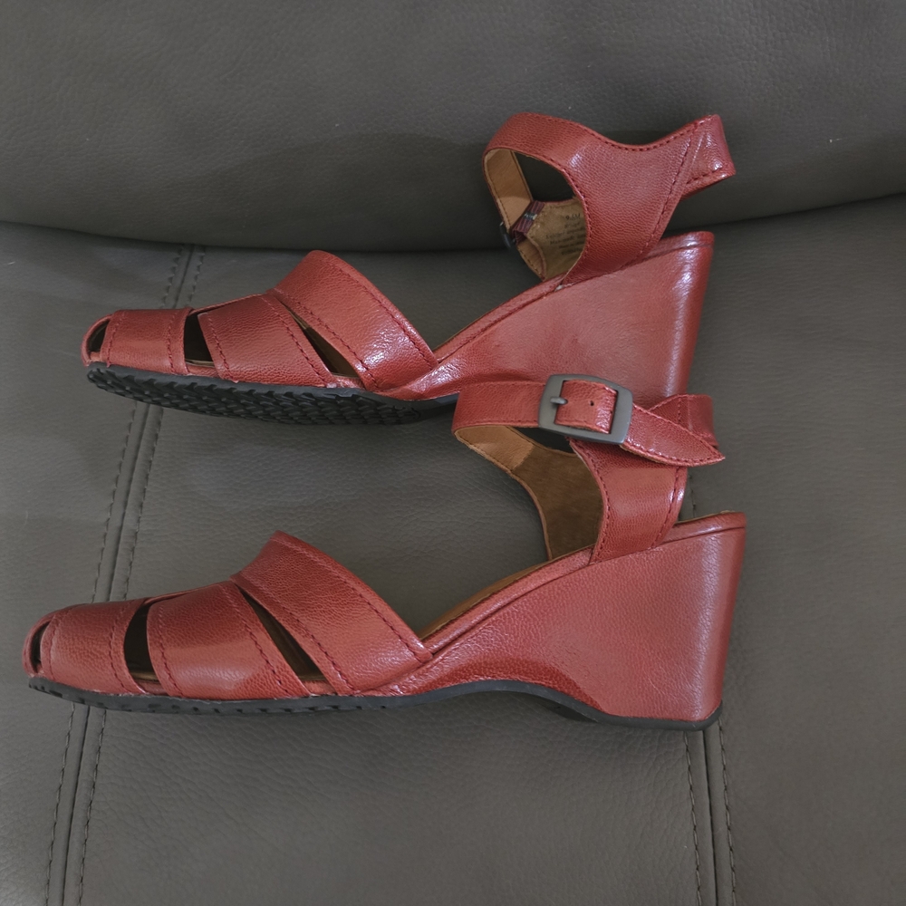 Women's Red Wedge Sandals